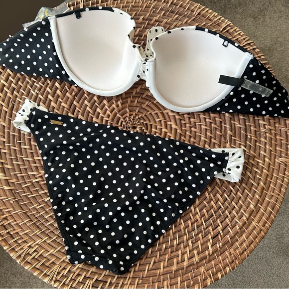 Victoria’s Secret Very Sexy Push-up Bikini - Picture 3 of 16